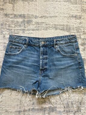 Zara Blue Frayed Hem Denim Shorts